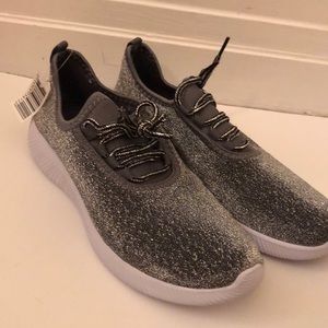 Silver shimmer fashion sneakers 9 New